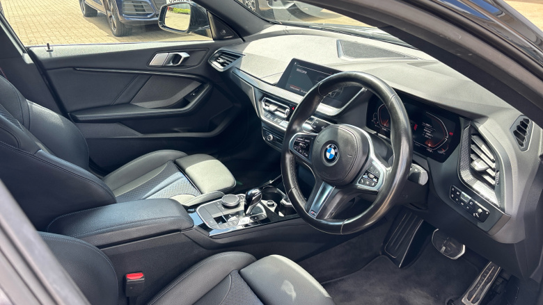 BMW 2 Series 218i [136] M Sport 4dr DCT Petrol Saloon